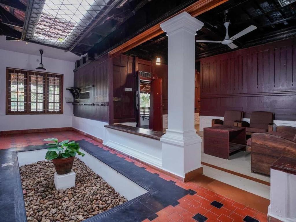 Cocozone Stays Alappuzha Luaran gambar