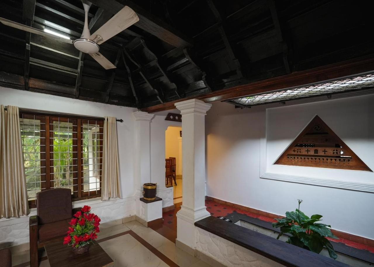 Cocozone Stays Alappuzha Luaran gambar